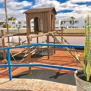 apartamento-aguazul-puerto-del-carmen.in-canary-islands.com/
